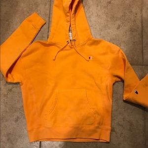 Champion New! Hoodie Women’s (Rare)